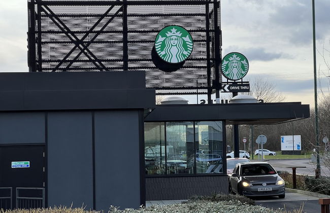 Mordern Retro 2 Bedroom Apartment - Foto 28