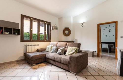 Deep Blue Sea - Photo 29