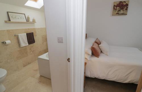 Pear Barn - Photo 17