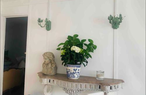 A unique, off-grid Eco Friendly Beach House. - Foto 12