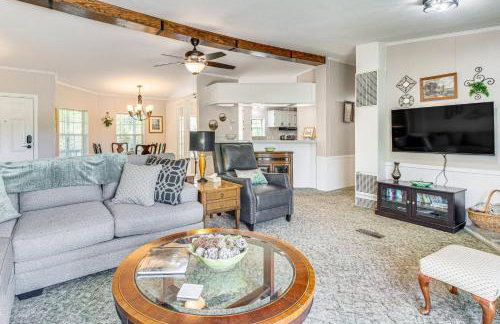 4 Mi to Norfork Lake Country Stay with Farm Views! - Foto 1