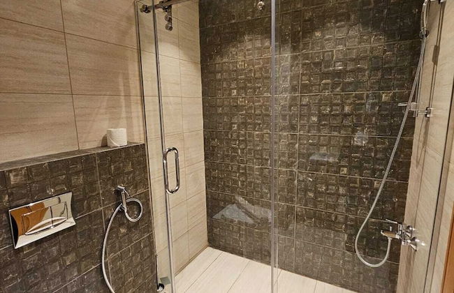 Luxury Furnished Apartment - Damac Tower - Foto 50