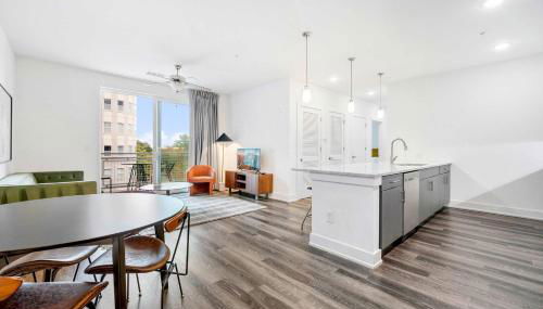 2B2B with Private Balcony Modern & Stylish - 6 - Foto 2