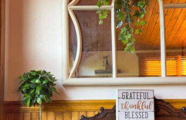 The Carriage House Walk to River Lake In Town - Foto 36