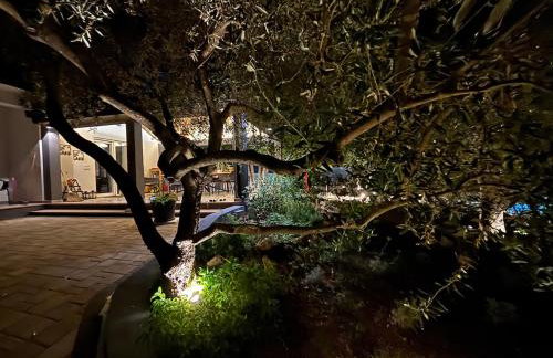 Villa Botanica - Lush Garden and Pool Oasis - Foto 63