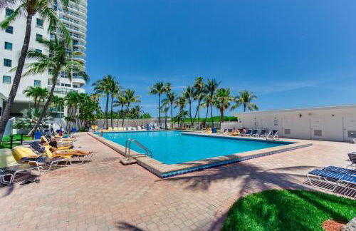 Ocean Front Resort Studio - Photo 22