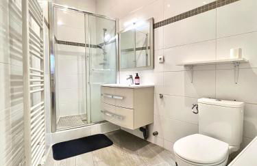 Arc de Triomphe 5 minutes away by walk - Foto 5