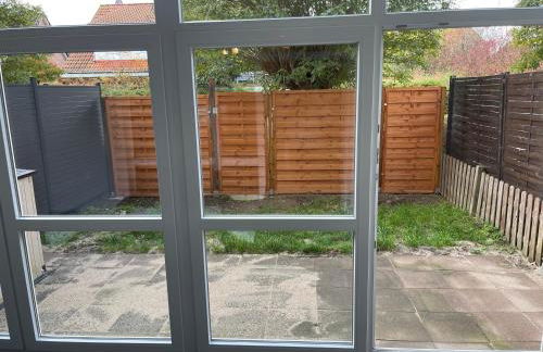 Gesamte Wohnung kontaktlos Nähe Messe Expo Plaza mit Netflix - Foto 20