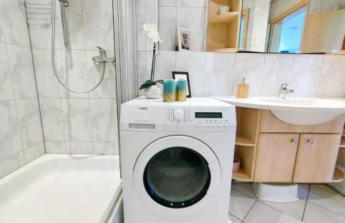 Seeblickapartment für bis zu 12, Nürnberg & Schwabach in 30-35 Minuten zu erreichen, Sauna, Arbeitsplatz, Dachterrasse & Grill - Foto 18