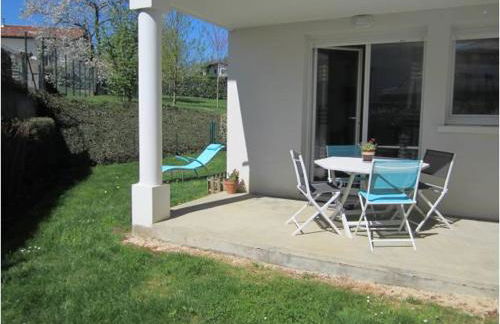 SUPERBE APPART AVEC JARDIN ET PISCINE - Foto 5