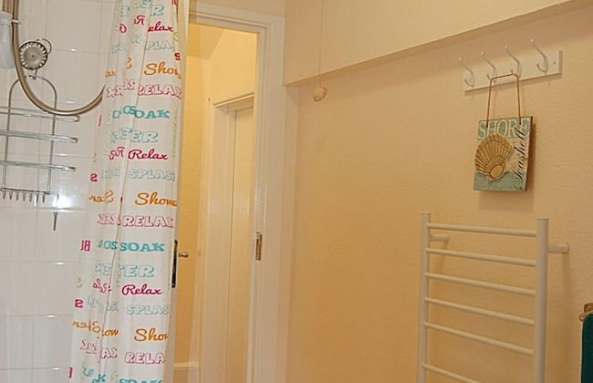 CLOCK TOWER APARTMENTS - Photo 32