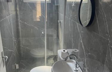 Studio Moderno com Garagem Self Check-in 24h - Foto 4