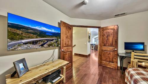 Walk to Gondola & Lake 4BD Townhome TW404 - Photo 4