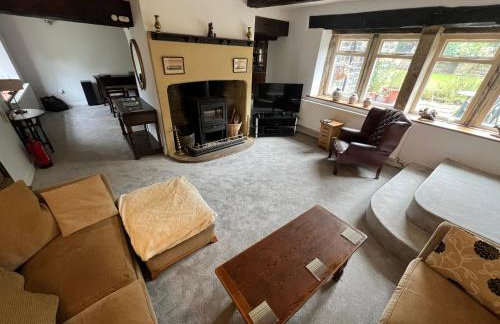 New Hall, Elland - Foto 9