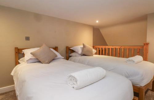 Meadow Manor And Spa - Photo 69