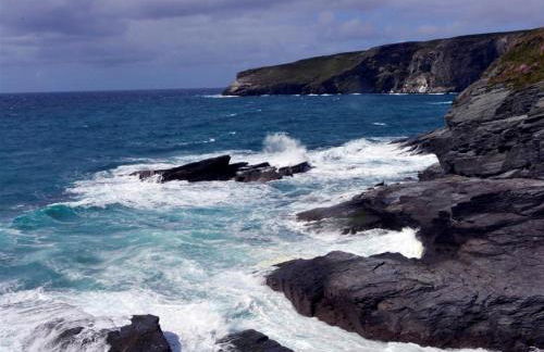 Rose Cottage at the peaceful Trebarwith Valley - Foto 22