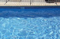 Atico céntrico con piscina comunitaria - Foto 20