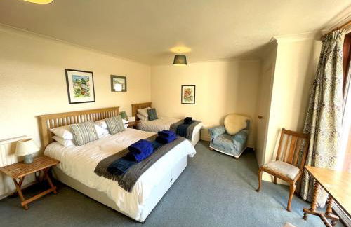 Beautiful 4BR Period Home With Spectacular Views - Pass the Keys - Photo 19