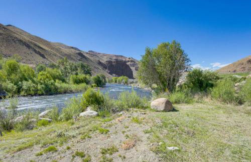 Remote Idaho Mountain Lodge with River Access! - Foto 34