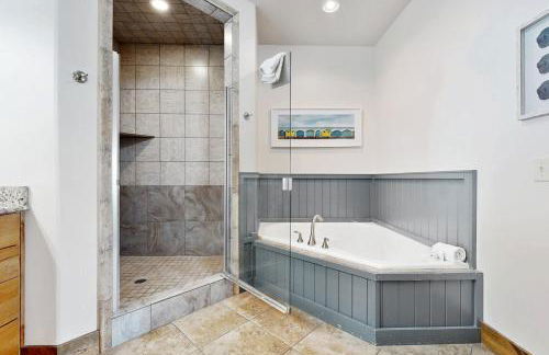 8 Bed 5 Bath Vacation home in Fish Haven - Photo 20