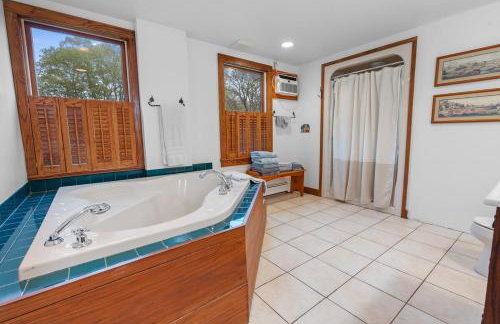 A - Farmhouse Apartment on Miles Smith Farm - Foto 9