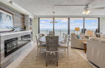 New dog-friendly Listing! Updated direct oceanfront with spacious balcony and heated pool - Foto 26