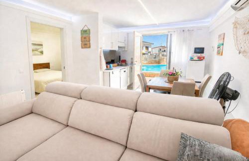 Sunny Private Pool Retreat with Terrace Calafell - Photo 10