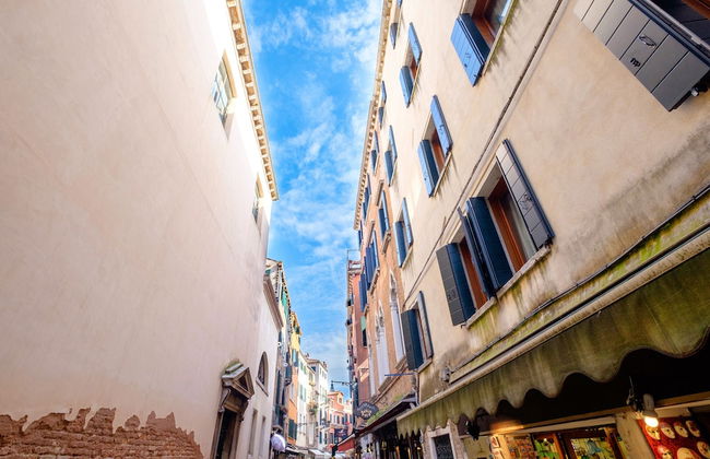 The Lion House - Foto 71