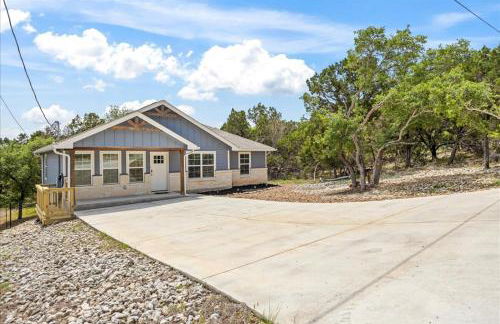 Neon Vibes Outdoor TV Hot Tub Arcade Room - Foto 31