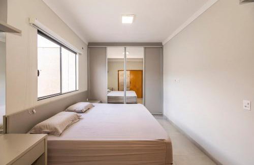 Casa Munique Maringa Com Piscina Ar Condicionado e Churrasqueira - Foto 17