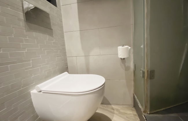 Remarkable 1-bed Studio in London - Photo 3