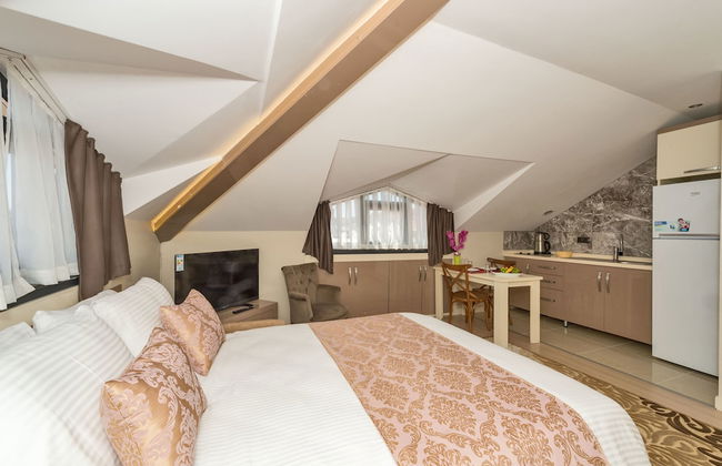 Gen Suites - Photo 20