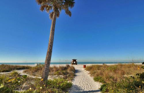King Bed - Walk to St. Armand's Circle and Lido Beach in Minutes! - Foto 59