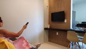 Studio pé na areia com 2 quartos, sala e cozinha - Foto 3