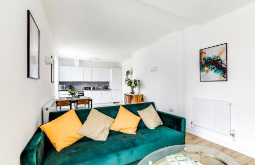 Two Bed Apartment - 20 minutes train into King Cross London - Perfect for families & contractors close to Royal Vet College & M25 Free Parking - Foto 17