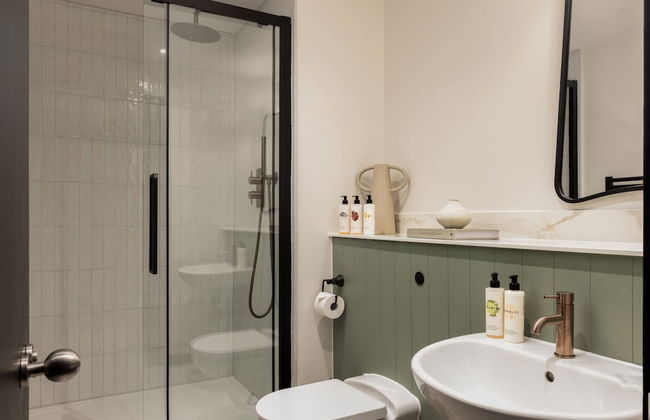 Native King’s Wardrobe, St. Paul’s - Foto 51