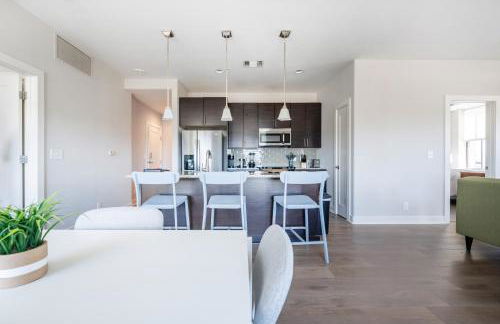 2B 2BA Luxury Downtown Suite Rooftop Deck & Gym - Foto 20