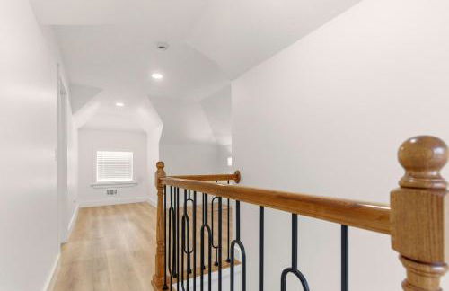 NEW! Gated, Secure, Modern, Beauriful 6 bdr, 4 bth, Near Everything - Foto 54