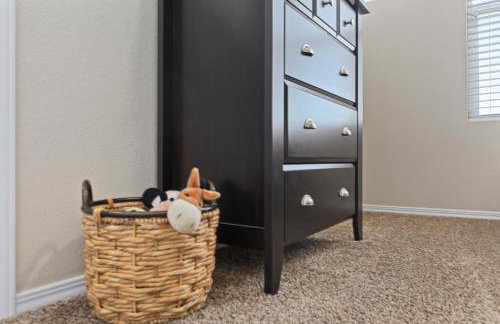 Pet Friendly Stay Sleeps 9 Pool Workspace - Foto 21