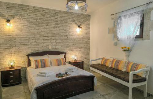 Achlades The Mountain Paradise Villas - Suite with a Private Jacuzzi, Pool, and a Balcony with an Amazing View! - Foto 8