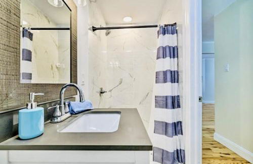 Oasis Hot Tub Pool Game Room - Foto 23