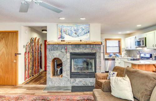 3 min to Mt Snow with FREE Shuttle! Family-Size fun, Wood fireplace, 2 living rooms, Arcades - Foto 41