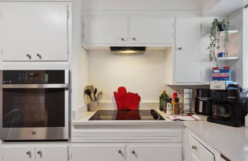 Fashionable TCU Walkable 2BD - Foto 14