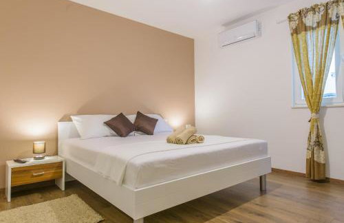 Villa Lucia, peacefull and private - Photo 11