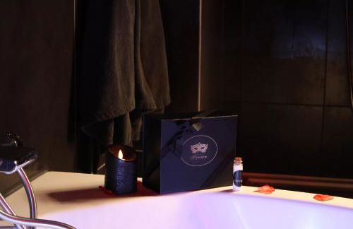 Love Room, L'interdit - Foto 18