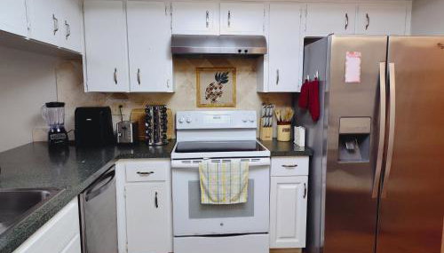 Comfortable Stay- Fully Stocked Home & Coffee Bar- All Essentials Provided - Foto 3