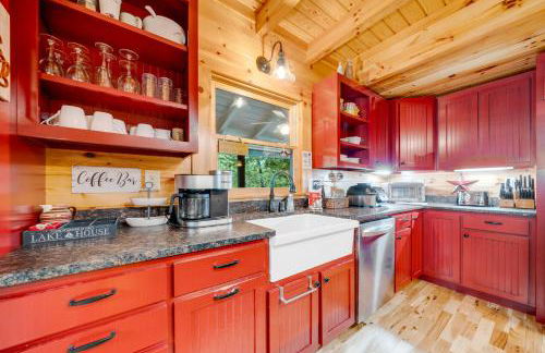 The Holiday Cabin at Lake Lure - Photo 39