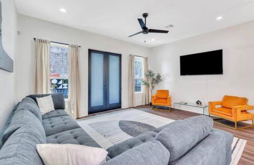 Mid-City Stay w Balcony Jazz Fest Ready - Foto 1