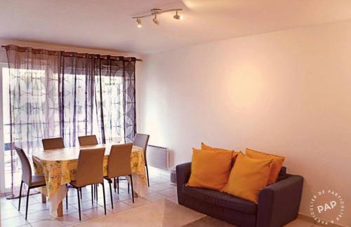 Superbe appartement T2 de 50m2 près de Genève à Saint Julien en Genevois idéal pour couple avec 2 enfants jusqu'à 18 ans - Photo 1