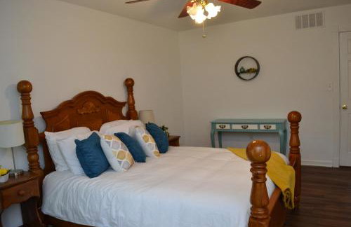 Spacious 2BD near Princeton, Cafes! Family, Backyard, Parking - Photo 34